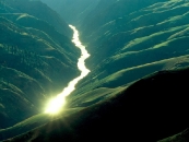 thumbs beautiful rivers in the world pictures 1600 x 1200 wallpapers 28 jpg sunlight reflecting off the salmon river idaho De mooiste rivieren van de wereld
